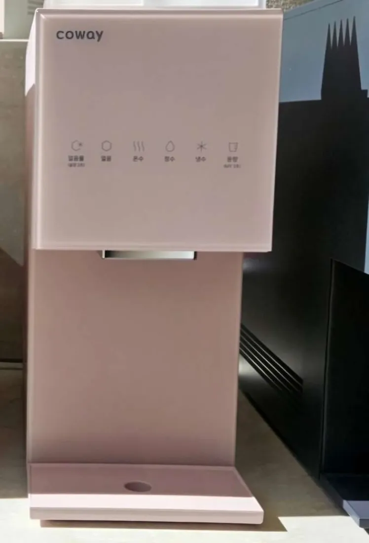 둔산동 아이콘 얼음정수기 미니 핑크 싱크대 옆 카운터 설치 실사
